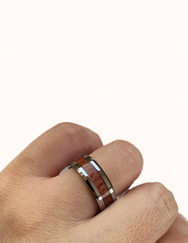 Bague en Bois de Forêt Durable