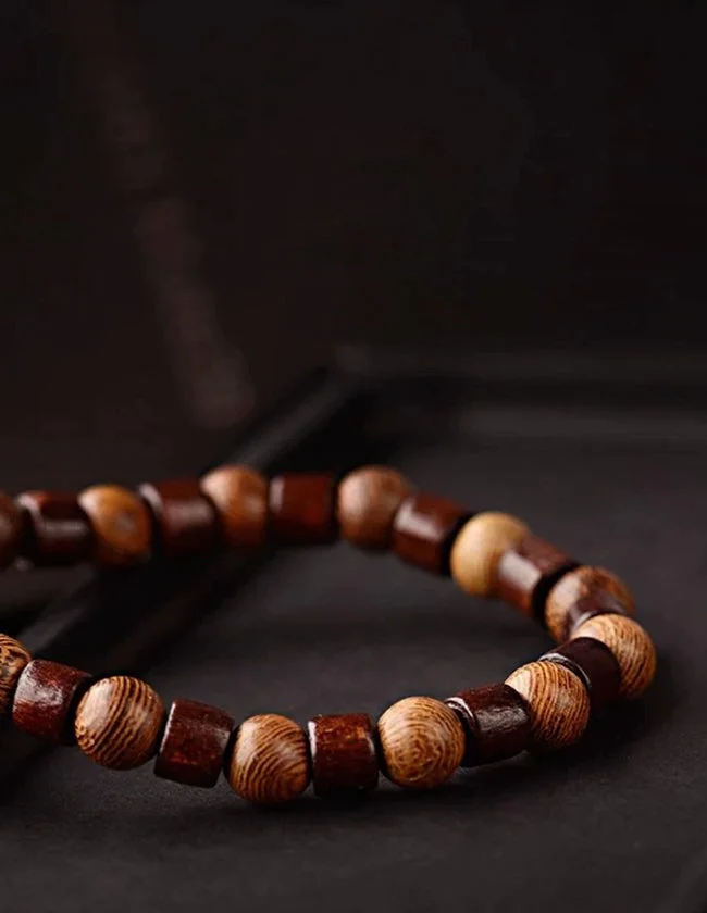 Bracelet avec perles rondes et carrées