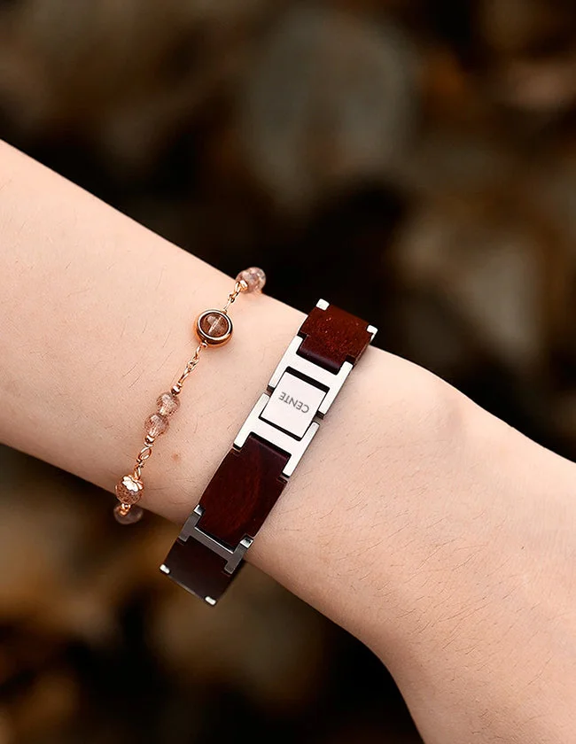 Bracelet fabriqué avec du bois de santal massif