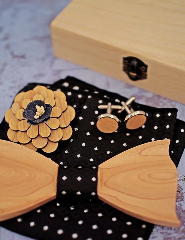 Coffret de Nœud Papillon en Bois Clair