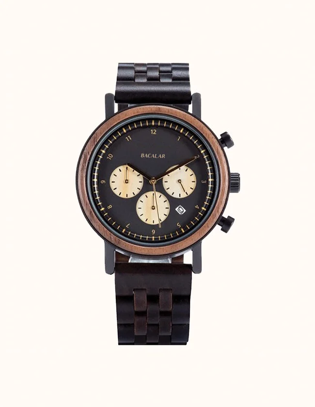 Montre en bois avec un bracelet haut de gamme