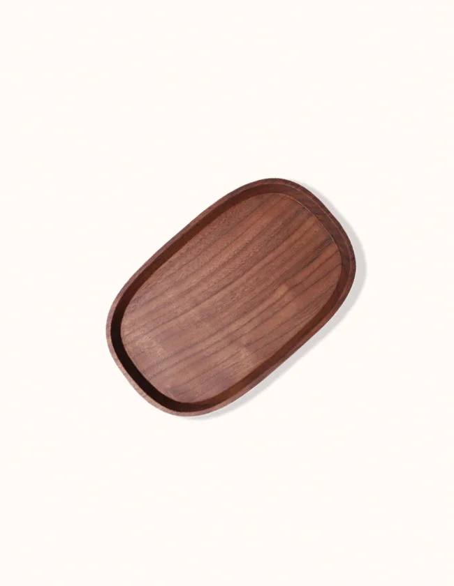 Petit plateau en bois de noyer naturel