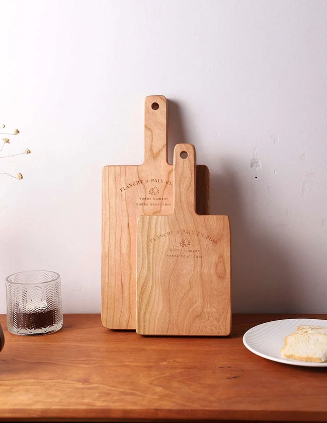 Planche à découper fabriquée artisanalement