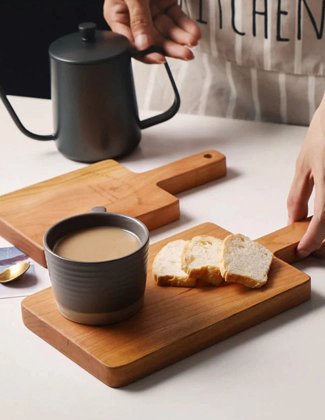 Planche en bois pour préparer des aliments
